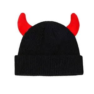 Design personalizzato vari polsini in maglia ripiegano la maschera da sci demone diavolo cappelli con corna