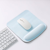 Tapis de souris ergonomique avec repose-poignet en mousse à mémoire de forme, tapis de souris d'ordinateur confortable avec base en PU antidérapante pour le bureau et la maison