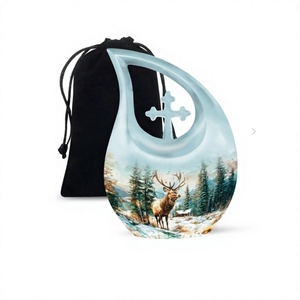 Venta al por mayor Hermoso bosque Ciervo Lágrima Cruz Cremación Urna para cenizas humanas con bolsa de terciopelo gratis - Product Image 1