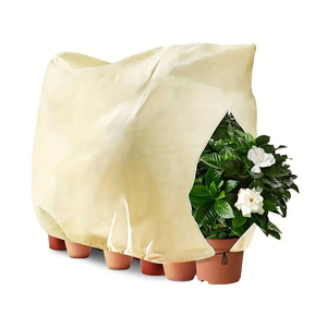 Winterisolatie Milieuvriendelijk Polypropyleen Niet-Geweven Stof Hoes Voor Thuis Tuin Winddicht Antivries Planten Fruitbomen - Product Image 1