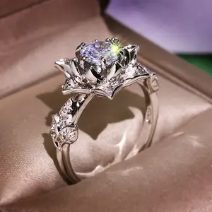 Anello riempito in argento Sterling S925 con diamante da 1.5 carati per le donne Fine anelli Mujer gioielli Bizuteria gemma gioielleria raffinata fornitore