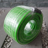 Tuyau d'eau de jardin robuste résistant aux UV de qualité usine avec connecteur en alliage d'aluminium pour l'irrigation de lavage de voiture