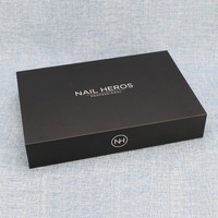 Boîtes rigides recyclables personnalisées en forme de livre avec fermeture magnétique pour emballage de parfum et vernis à ongles, finition noire mate et laminage mat éponge