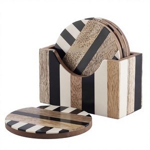 Posavasos Redondos de Madera y Resina Vintage de Tendencia, Posavasos Personalizados Resistentes al Calor, Decoración para Mesa de Hogar, Alfombrillas y Protectores - Product Image 1