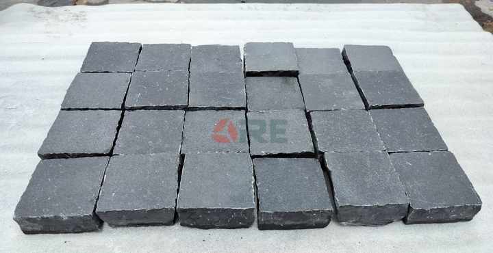 All Sides Natural Split Kurnool Grey Cobble Honed for Flooring Tile Natural Stone Island Factory Supplies Outdoor Driveway