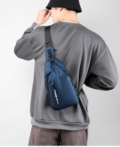 2026 New Design Unisex Outdoor Waterproof Vintage Messenger Waist Bag Men's Sling Chest Cross Body Fanny Pack - Product Image 5