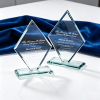 Plaque de récompense en verre de jade transparent Icepeak Shape, trophée en cristal clair pour employés, championnat mensuel, remise de diplôme scolaire