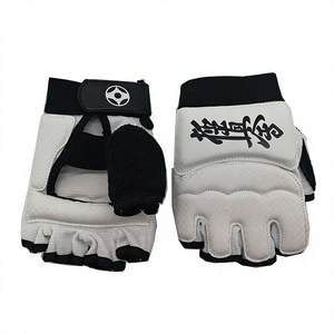 Guantes de Karate Kyokushin de Nuevo Diseño, Guantes de Karate con Banda Larga - Product Image 1