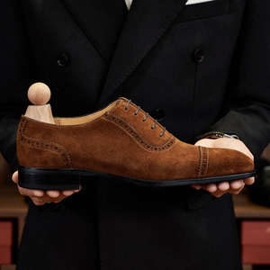 Chaussures Oxford rétro personnalisées 2026 : Chaussures en cuir et daim respirantes de luxe pour hommes, fabriquées à la main - Product Image 3