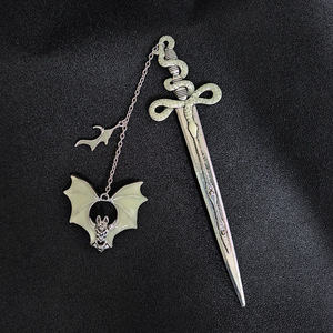 Marque-page en métal personnalisé en <span class=keywords><strong>laiton</strong></span> <span class=keywords><strong>doré</strong></span> avec logo en émail doux et mignon, marque-page en métal personnalisé, marque-pages personnalisés pour livres - Product Image 3