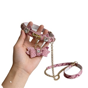 Collier <span class=keywords><strong>de</strong></span> luxe pour chat en gros - Design original 'Cœur <span class=keywords><strong>Secret</strong></span>' - Accessoire pour animaux <span class=keywords><strong>de</strong></span> compagnie au style délicat pour boutiques haut <span class=keywords><strong>de</strong></span> gamme - Product Image 1