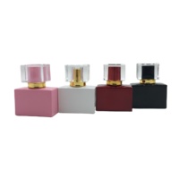 Flacon pulvérisateur de parfum en verre rectangulaire de 30 ml (1 oz) avec bouchon à vis, sérigraphie, diffuseur de roseaux haut de gamme de luxe