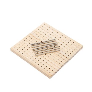Planche à tricoter en bois de bambou avec design perforé pour outils de fabrication artisanale - Product Image 5