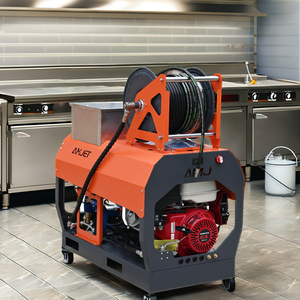 Limpiador de tuberías de alta presión versátil 200bar 20lpm, diseñado para tuberías curvas, asegurando un rendimiento óptimo de desobstrucción de alcantarillado - Product Image 1