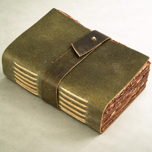 สมุดบันทึกหนังทำมือสไตล์เรสติก กระดาษขอบดิบแบบวินเทจ สมุดวาดเขียนสำหรับงานศิลปะและการเขียน - Product Image 1