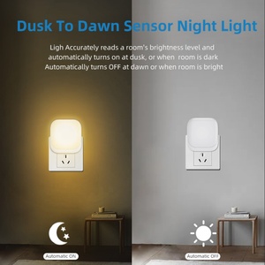 Luz Nocturna Infantil con Sensor de Movimiento, Atenuación Ajustable del Anochecer al Amanecer, Enchufable, para Escaleras - Product Image 4