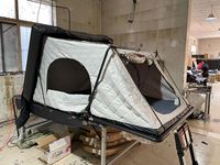 Tente de toit de voiture personnalisée, nouvelle conception, pour le camping en plein air, hors route, tente de toit de remorque, tente de toit de voiture pour pick-up