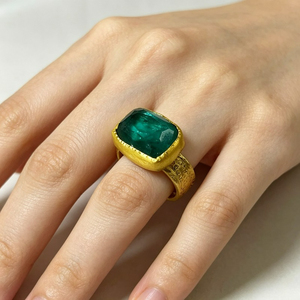Anello con dettagli incisi a trama blu-verde, regalo di gioielleria retrò da donna - Product Image 2
