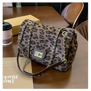 Sacs fourre-tout pour femmes tendance, imprimé léopard rétro, en peluche douce, sac à bandoulière, design automne-hiver, sacs à main pour femmes - Product Image 5