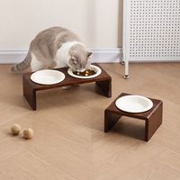 NicePets Ahşap Standlı Seramik Yalama ve Besleme Tabağı |   Kedi Patisi Desteği Sağlayan, Devrilme Önleyici, Yükseltilmiş Jant |   Kedi Köpek Mama Kabı Evcil Hayvan Yemek Seti