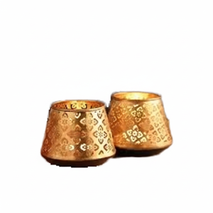 เชิงเทียนโลหะเป็นมิตรกับสิ่งแวดล้อมสีทองสำหรับตกแต่งบ้าน Diwali Temple Decoration - Product Image 1