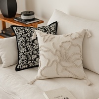 Kualitas grosir gaya Retro Modern warna hitam putih beludru Sofa kantor penutup ritsleting bantal dekoratif tingkat tinggi