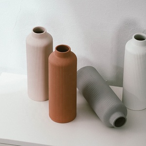 Jarrón de Cerámica YBH, Producto de Alta Demanda para Decoración del Hogar, Estilo Nórdico <span class=keywords><strong>Minimalista</strong></span> con Rayas, Decoración de China - Product Image 3