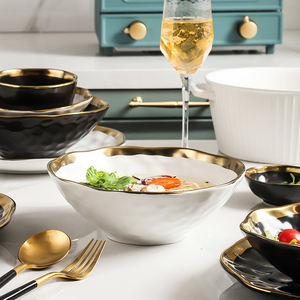 Vendita calda Ciotola rotonda in porcellana con cerchio in oro nero e bianco Deluxe <span class=keywords><strong>Set</strong></span> di stoviglie per la casa <span class=keywords><strong>Set</strong></span> di vino da caffè - Product Image 4