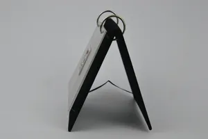 กรอบรูปแบบพับฝาปิดทำจากโลหะรูปตัววีกรอบรูปโปร่งใ<span class=keywords><strong>ส</strong></span><span class=keywords><strong>ส</strong></span>ำหรับแ<span class=keywords><strong>ส</strong></span>ดงภาพ - Product Image 3