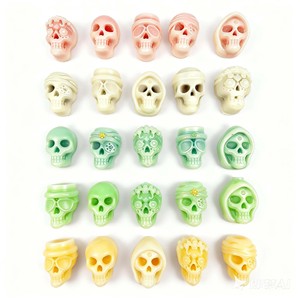 Nouveauté 2026 Bonbons comestibles en forme de bouteille à cœur liquide, fourrés à la saveur de jus de fruits, multicolores, en vrac, pour fournitures de fête, collations pour enfants et distributeurs automatiques - Product Image 1
