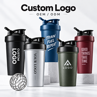 Bouteille shaker en plastique pour protéines, personnalisable avec logo, pour gym, fitness, sport, avec boule mélangeuse