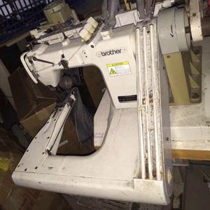 จักรเย็บผ้า家用แบบโซ่เย็บ รุ่นใช้กับ Brother927/928 ความเร็วสูง แบบป้อนผ้าจากด้านนอก 2 เข็ม 3 เข็ม - Product Image 1
