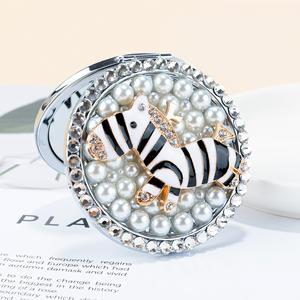 रचनात्मक धातु पोर्टेबल तह कॉस्मेटिक मिरर ज़ेबरा डिय डबल-पक्षीय छोटी छोटी जेब मेकअप सुंदरता व्यक्तिगत आवर्धक - Product Image 1