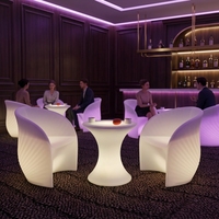 Table rectangulaire éclairée par LED avec chaises en forme de fleur de prunier, imperméable et durable, adaptée aux restaurants, terrasses, bars, KTV et clubs