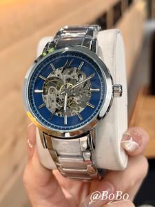 นาฬิกาข้อมือผู้ชายระบบอัตโนมัติหรูหราขนาด 41 มม. พร้อมสายสแตนเลส ความกว้างสาย 20 มม. - Product Image 6