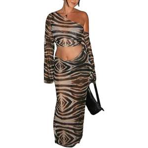 Ensemble haut en mousseline de soie à épaules dénudées et jupe longue pour femme, imprimé numérique asymétrique, extensible, tenue de plage pour les vacances - Product Image 4