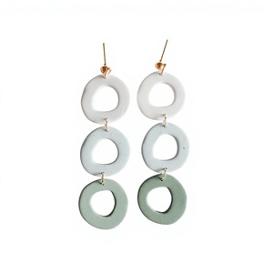 Nouvelles boucles d'oreilles créoles CIIK en résine acrylique géométrique, tendance, élégantes, unisexes, bijoux fantaisie, ensemble chic pour anniversaire ou soirée, pour femme - Product Image 4