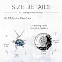 Collier pendentif hippocampe en coquille d'ormeau avec émail noir en argent sterling. 18"