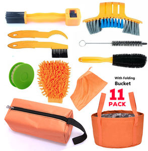 Herramienta de limpieza de bicicletas al por mayor más nueva, dispositivo de engrase, cubo plegable, limpiador de cadena de <span class=keywords><strong>bicicleta</strong></span> personalizado, 11 Uds., <span class=keywords><strong>Kit</strong></span> de cepillos de ciclismo - Product Image 1