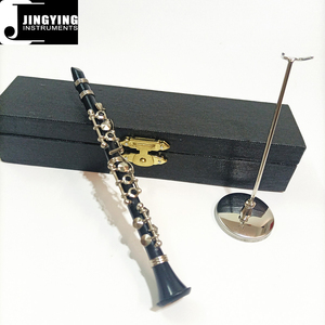 2024 Jingying música miniatura <span class=keywords><strong>madera</strong></span> <span class=keywords><strong>viento</strong></span> <span class=keywords><strong>instrumentos</strong></span> musicales modelo, Mini clarinete modelo decoración del hogar instrumento <span class=keywords><strong>de</strong></span> cumpleaños regalo - Product Image 3