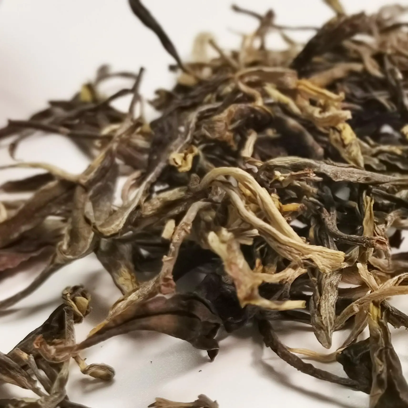 Hot sale palace puer tea shu puer loose tea Chinese yunnan slimming Alpine Organic Pollution-Free Organic Ancient Tree Pu'er Tea