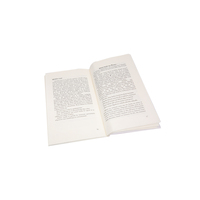 Libro en rústica de alta calidad con papel crema y cubierta recubierta UV