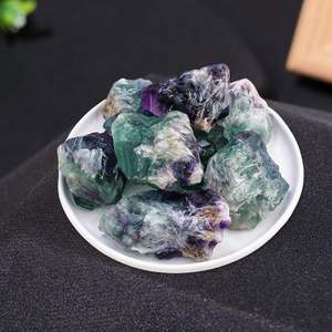 Pierre brute de fluorite naturelle en plumes, magnifiques pierres pour la décoration intérieure, cristal de guérison et cadeau idéal pour les fêtes - Product Image 3