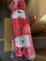 Chine Usine En Gros Vans Auto Pièces Avec Oem 69500591 69500590 Feu Arrière Feu Arrière pour Iveco Daily Van Bus 2006 ~ 2014