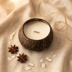 Bougie en Cire de Soja Parfumée à l'Huile Essentielle de Coco pour l'Aromathérapie, Apaisante, pour Spa de Luxe, Origine Vietnam - Product Image 1