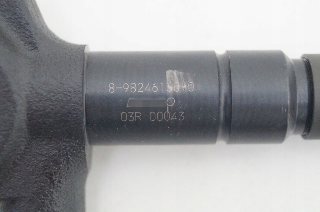 8-98246130-# common rail injector 8-98246130-0 095000-9940 for ISUZU D MAX 2.5 D diesel fuel injector 8-98246130-0