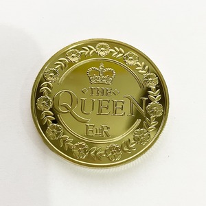 Pièces commémoratives en métal doré de la reine Elizabeth II Relief tridimensionnel avec sport imprimé UV et logo Cadeau d'artisanat en métal - Product Image 4