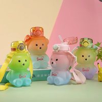 Ours dégradé 1000ml Kawaii mignon portable pour enfants Sports de plein air bouteille d'eau pour l'école des enfants Vente en gros OEM