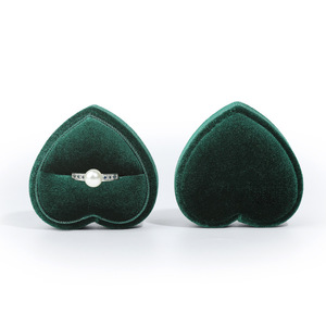 Custom <b>Pink</b> Green Color Velvet <b>Heart</b> Shaped <b>Ring</b> Jewelry Box Simple Exquisite Corduroy <b>Ring</b> Pair Pendant Jewelry Storage Box - Product Image 6