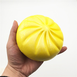 Modelo de comida simulada de PU de rebote lento, panecillo grande, juguete decorativo antiestrés - Product Image 1